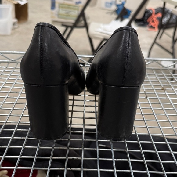 Steve Madden Black Heels with Bow Detail - Picture 5 of 6